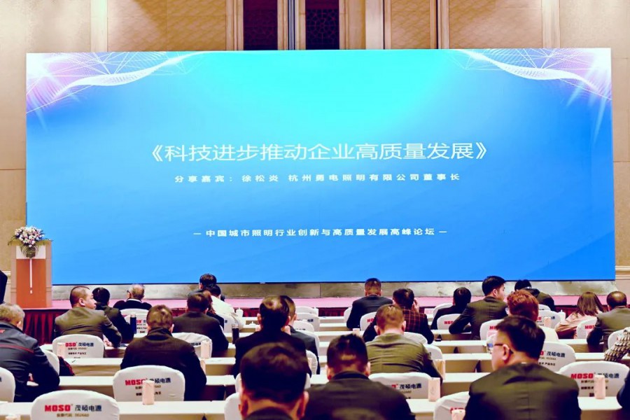 1704190134139655E5BC.jpg 52.jpg